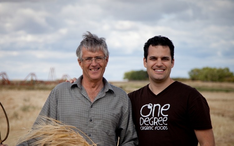 Left to right: Colin Pierce, Pierce Organic Farm, with One Degree Organics co-founder Danny Houghton. Houghton: “We only want to tell stories about ingredients we’re proud to tell stories about.” (Photo by Sondra Houghton.)