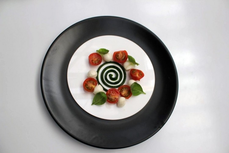 byFlow to create ‘art on a plate’ desserts 