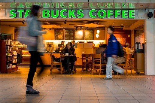 Starbucks Canada will be offering its customers Central Roast snacks to munch on the go. Pic: ©iStock/Jui-Chan