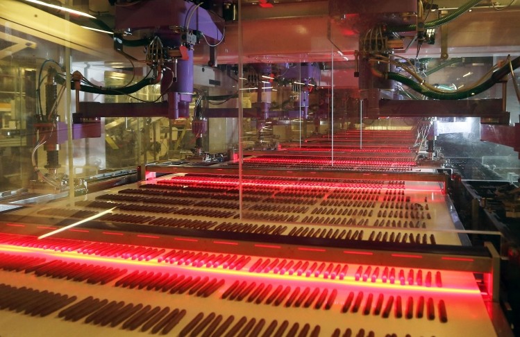 Sensors identify the position of Cadbury Fingers ready for robotic pickers.