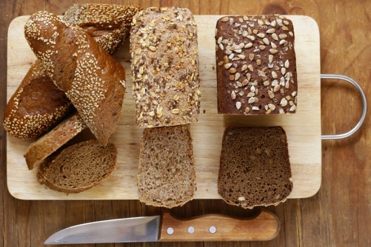 Researchers have identified 162 whole grain breads sold in the UK that are the most healthful. Pic: ©GettyImages/olgakr