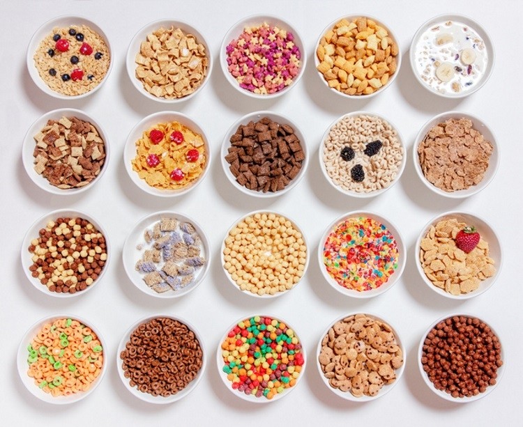 Major cereal producers are ensuring they are providing all options to give consumers a reason to walk down the aisle. Pic: GettyImages/EvgeniiAnd