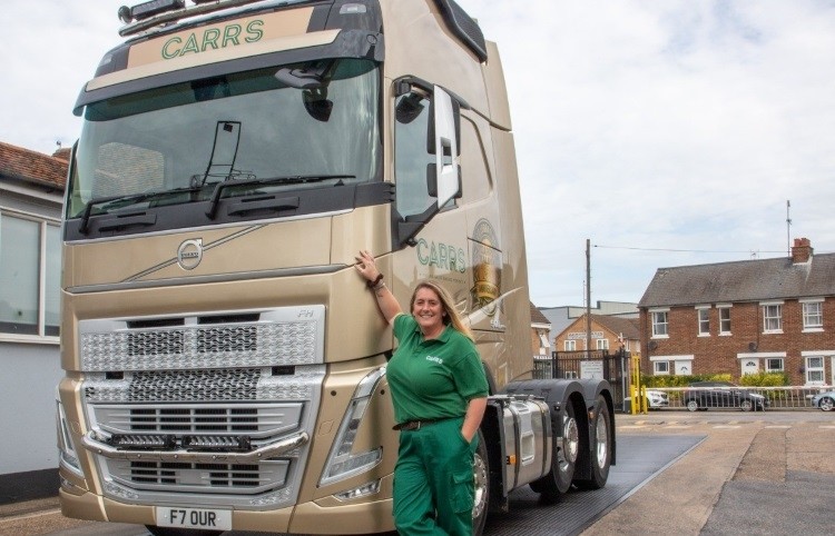 Vicky Edwards, one of Maldon Mill’s HGV tanker drivers with almost two decades at Carr’s, with the gold liveried 125 year anniversary lorry.