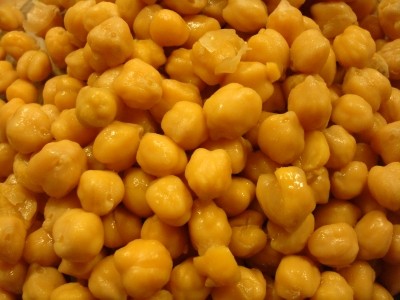 Saffron Road's chickpea snack line should appeal to health conscious and halal consumers