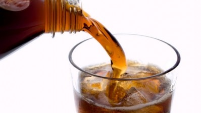 Can you lose weight while drinking diet soda? One study says you can