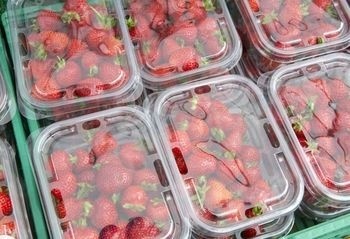 Clear clamshell wins consumer packaging vote