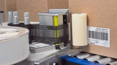 The Videojet 9550 print-and-apply labeling system reportedly avoids jams and misalignment, cutting downtime needed for adjustments.