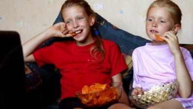 Does snack marketing to children need to be better controlled?