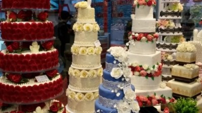China's bakery market is booming, thanks to the consumer's taste for international products as well as a stipulation for highly decorated sweet cakes.